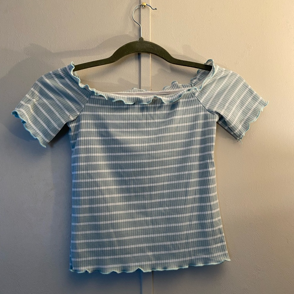 Off the Shoulder Crop Top